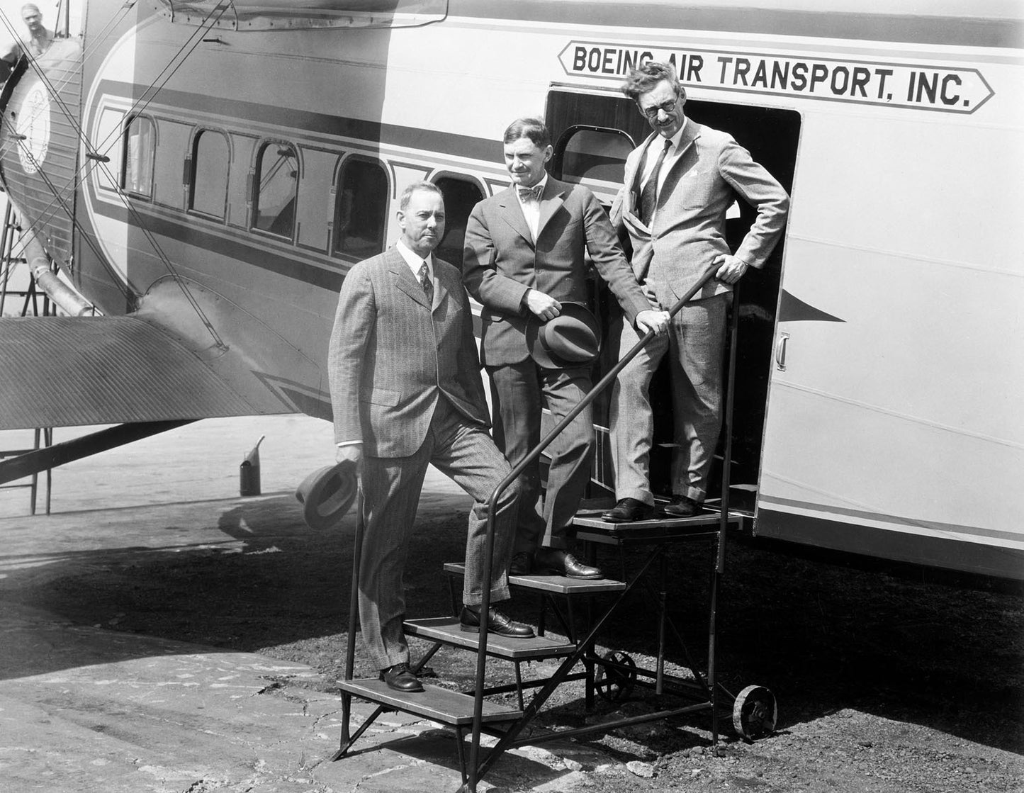 Passengers on Model 80A Steps BI211882