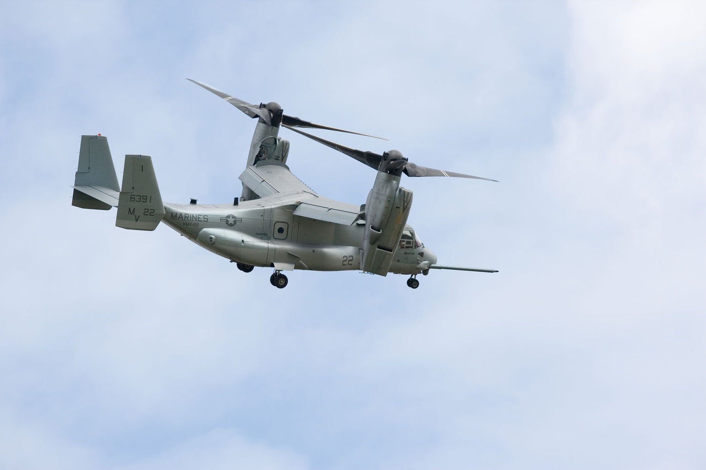 V-22 Osprey in Flight BI222931
