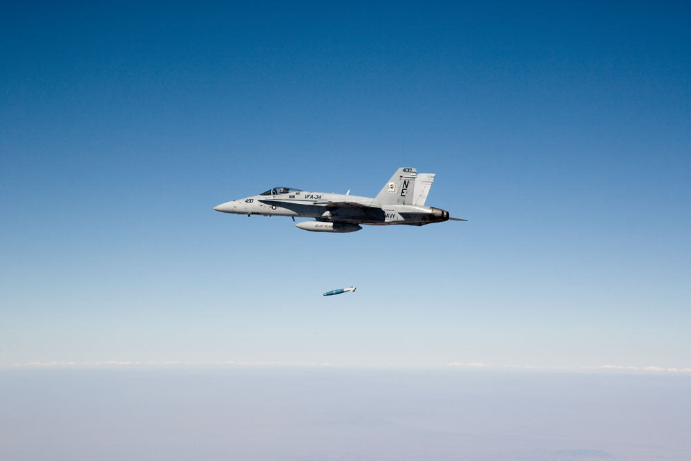 F/A-18C Hornet Dropping JDAM BI227183