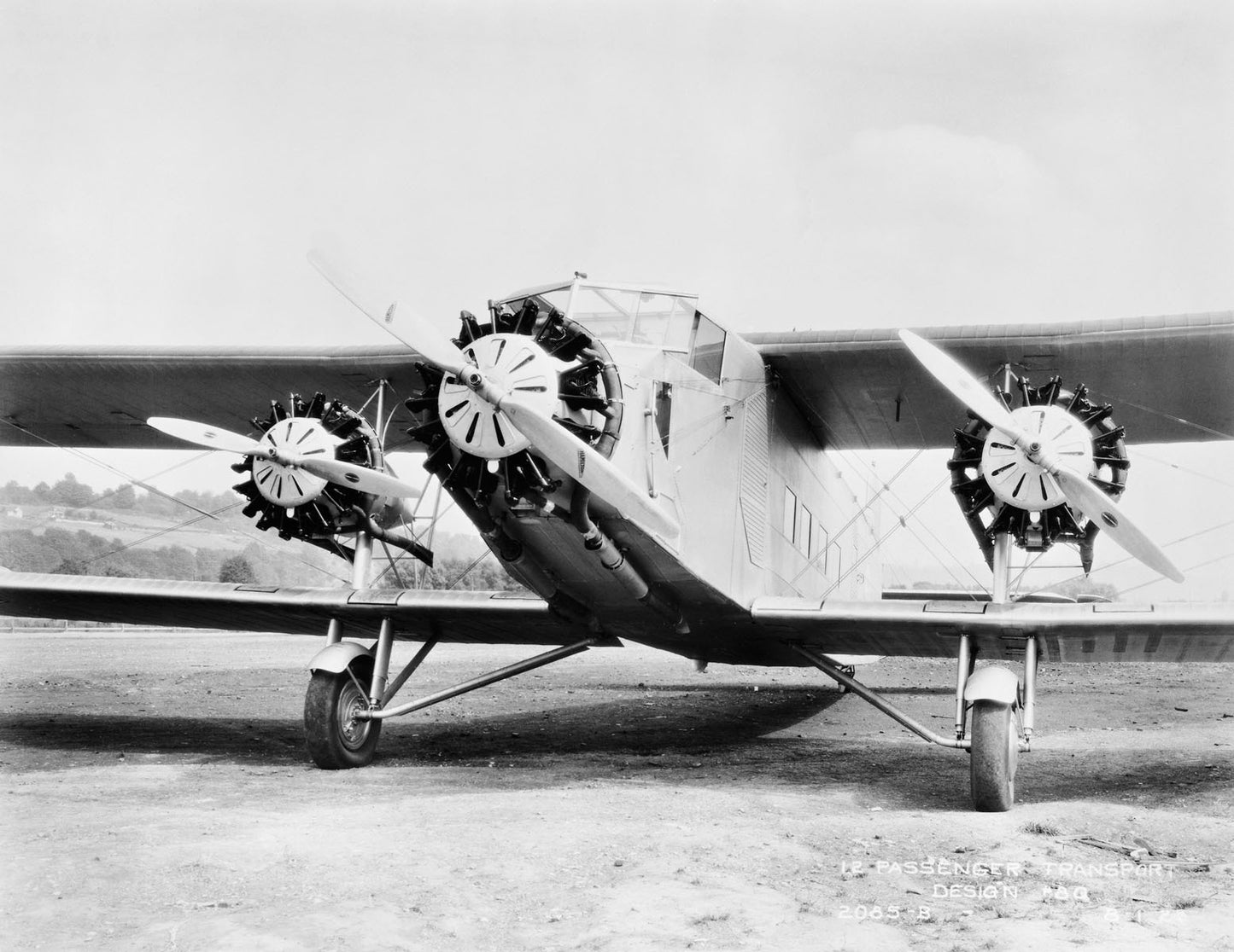 Model 80 Transport on the Ground BI23944