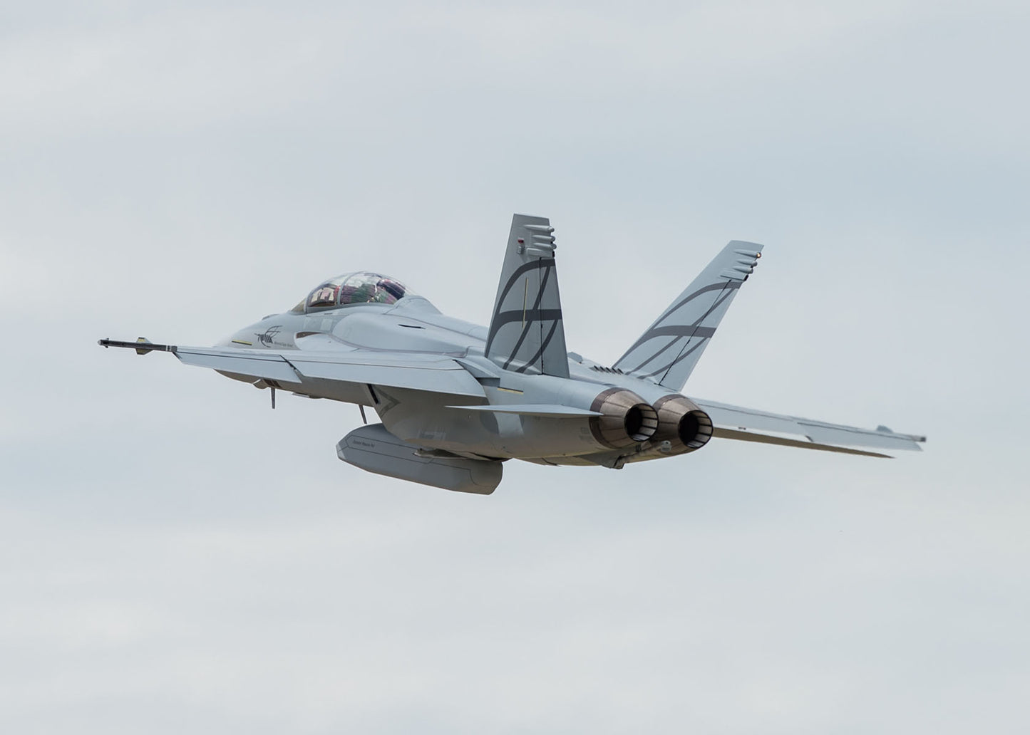 Aft View of Advanced Super Hornet BI4183
