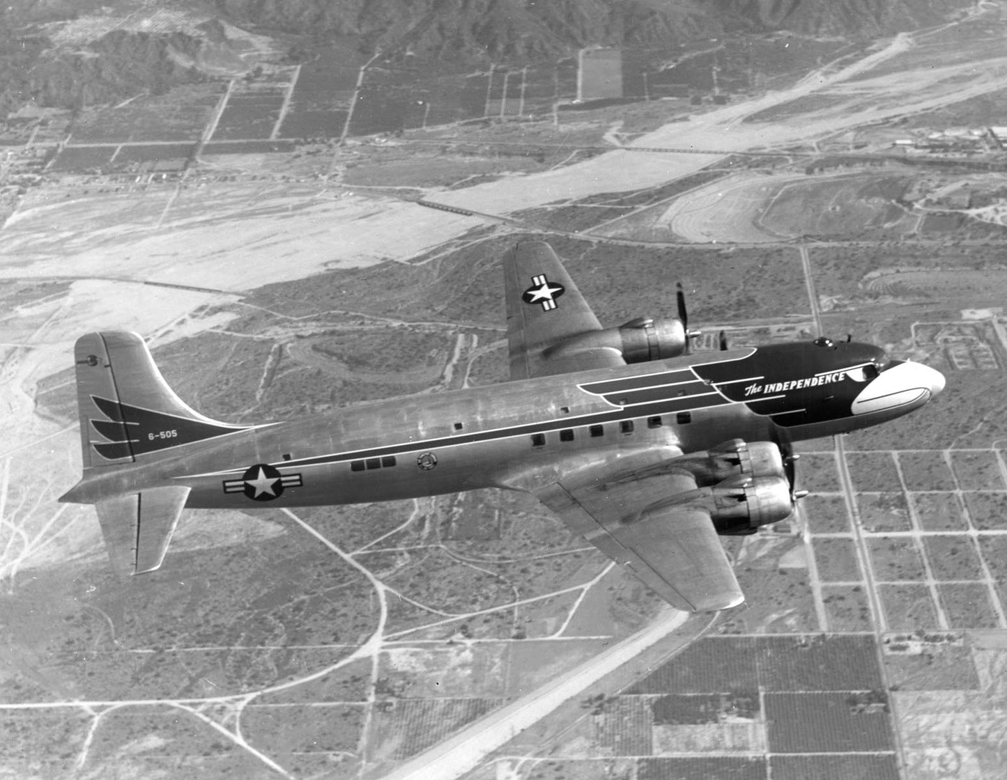 VC-118A "Independence" In Flight BI45181