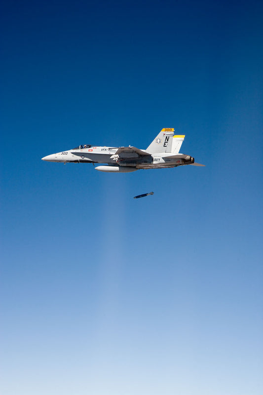 
F/A-18C Hornet Drops JDAM BI227175