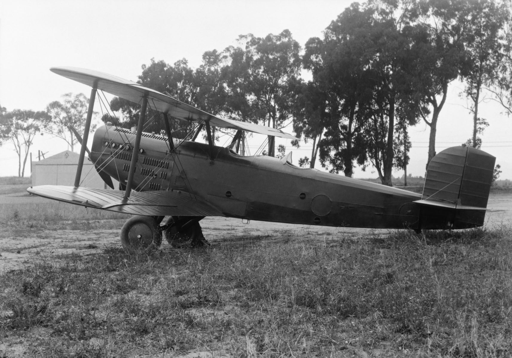 Douglas MO-2B on Ground BI2324