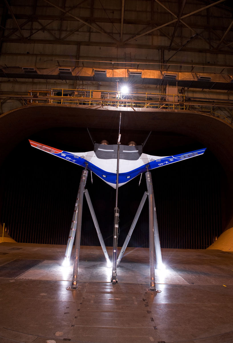 Boeing X-48C in NASA Langley Wind Tunnel BI232772