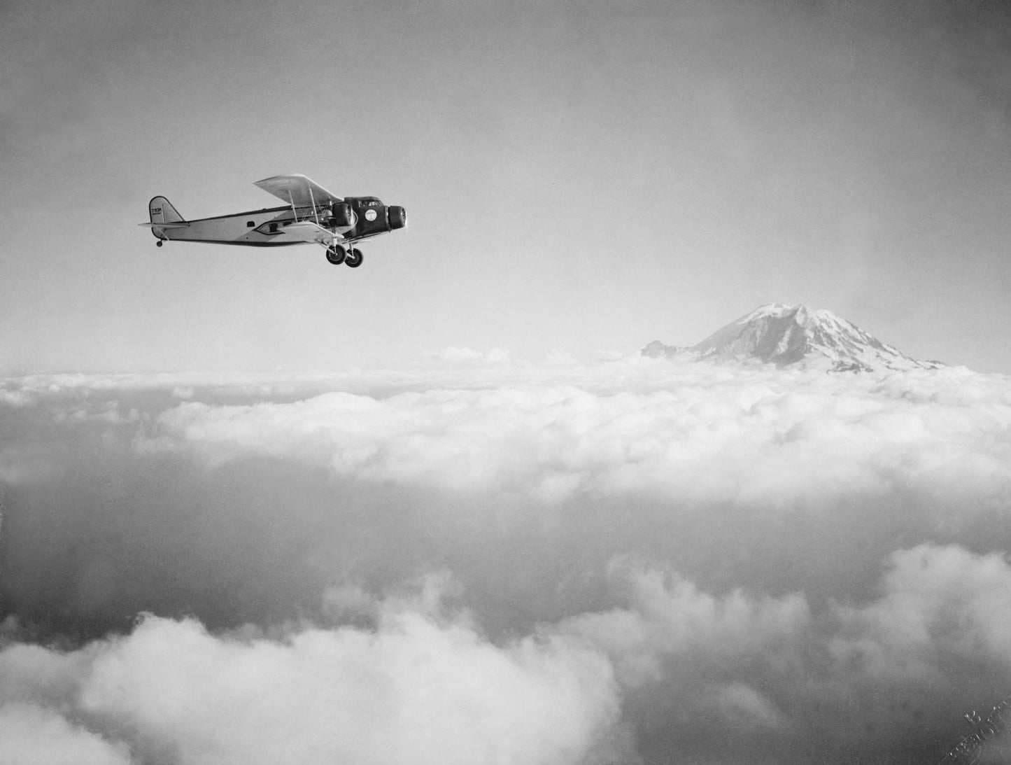 Model 80 Flying over Mount Rainer BI23952