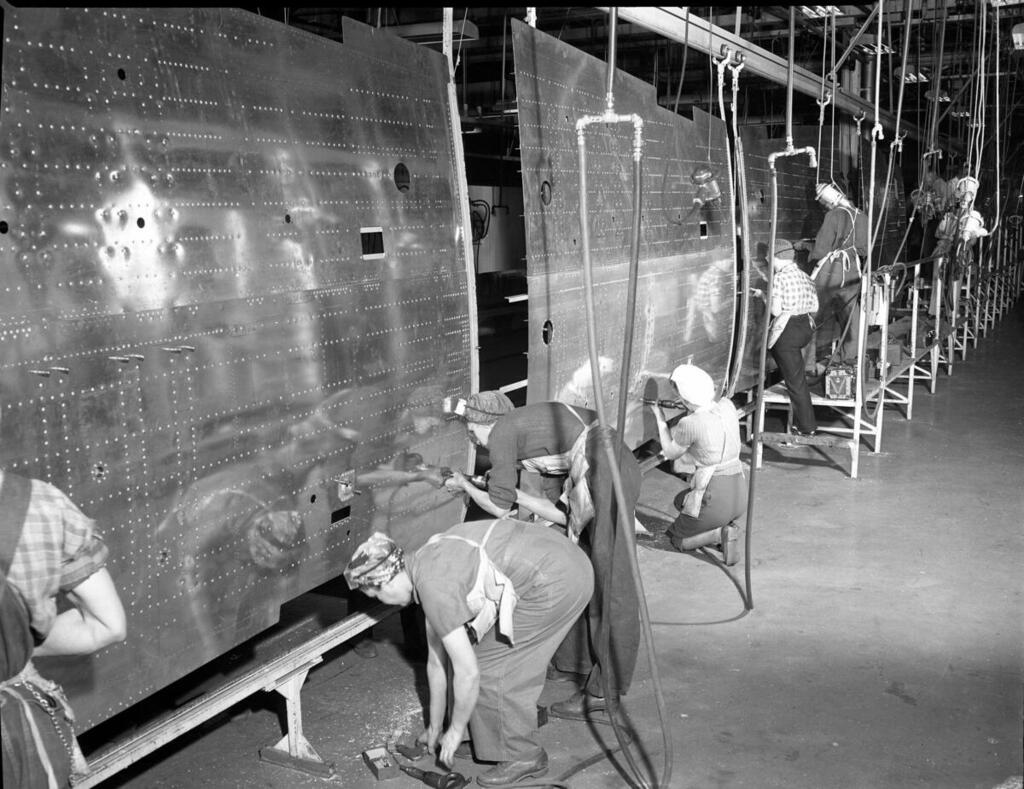  NAA-KC81-4202-10-9-1943-Wind-Skin-Panel-Assembly-Line