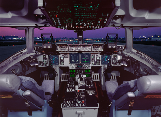 C-17 Globemaster III Flight Deck BI24210