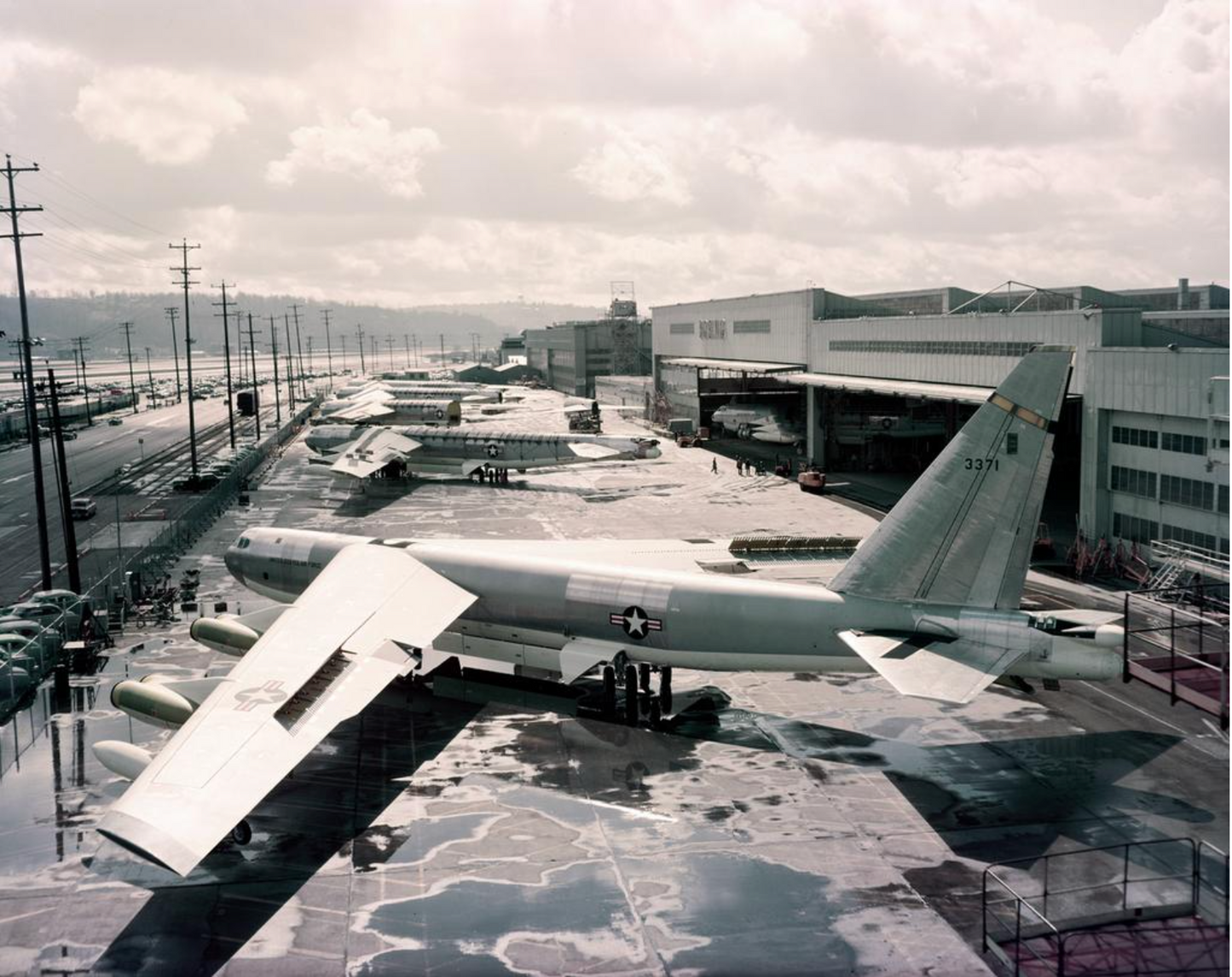 B-52 Stratofortresses At Plant II BI221909