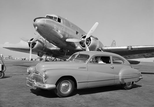 Executive DC-3 and Car in Santa Monica BI21474